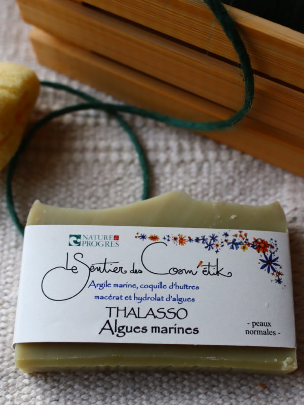 Savon artisanal thalasso aux algues marines, argile marine, hydrolat et poudre d'huître, fabriqué à la main en Bretagne, soin reminéralisant naturel